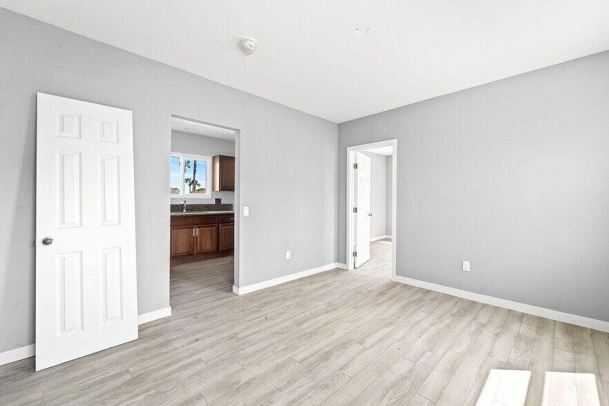 More Photos Of , San Ysidro General Retail For Sale