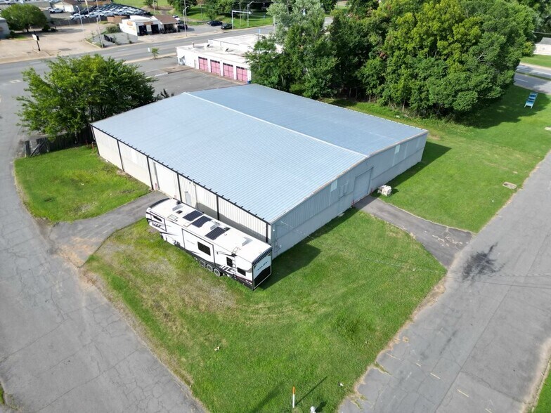 Primary Photo Of 200 N Cedar St, North Little Rock Warehouse For Lease
