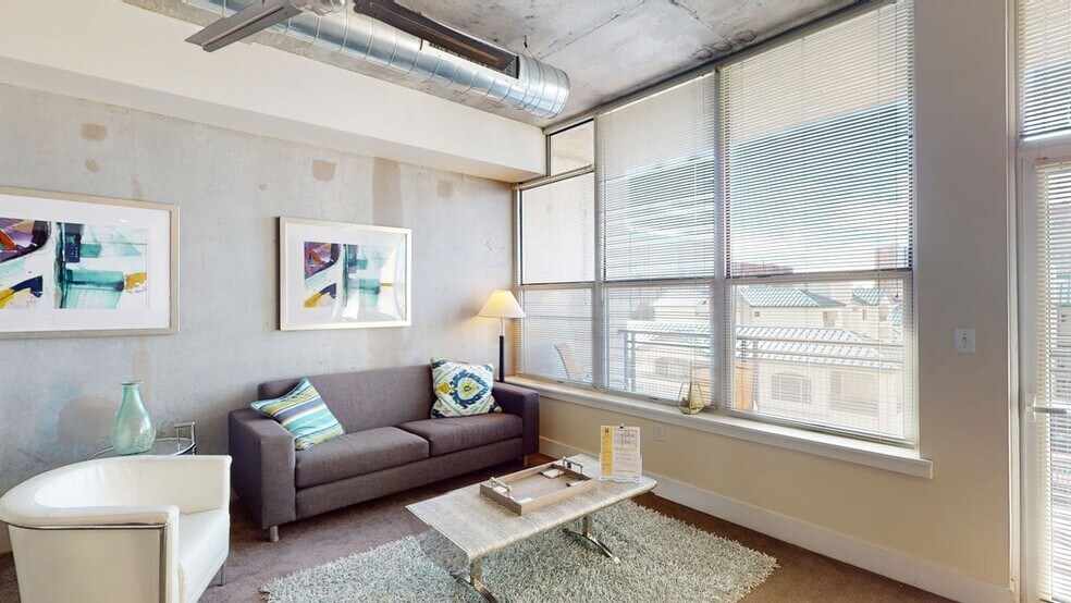 More Photos Of 600 N 4th St, Phoenix Apartments For Lease