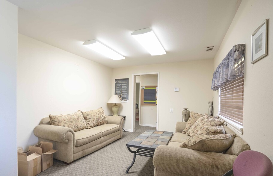 More Photos Of 1214 S Bridge Ave, Weslaco Schools For Sale