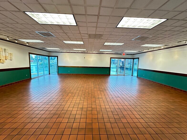 More Photos Of 1105 Gum Branch Rd, Jacksonville Fast Food For Lease