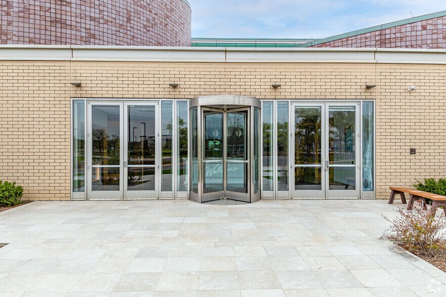 More Photos Of 28301 Ferry Rd, Warrenville Hospital For Lease