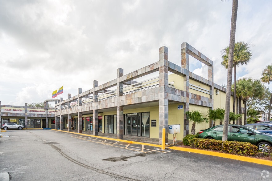 Primary Photo Of 16764-16800 NW 67th Ave, Hialeah Unknown For Lease