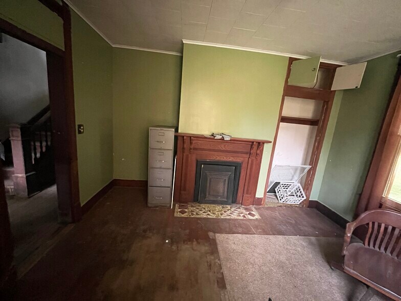 More Photos Of 61961 Dysart Woods Rd, Belmont Specialty For Sale