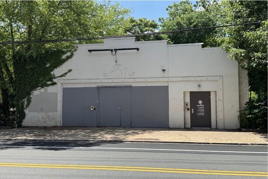 More Photos Of 4026 Main St, Philadelphia Medical For Sale
