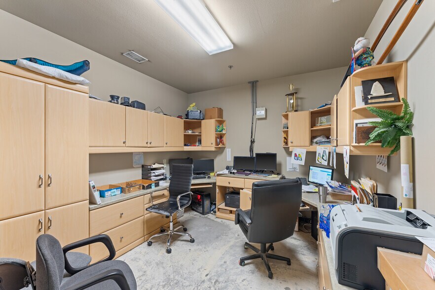 More Photos Of 3090 Ridgewood Dr, Daytona Beach Freestanding For Sale