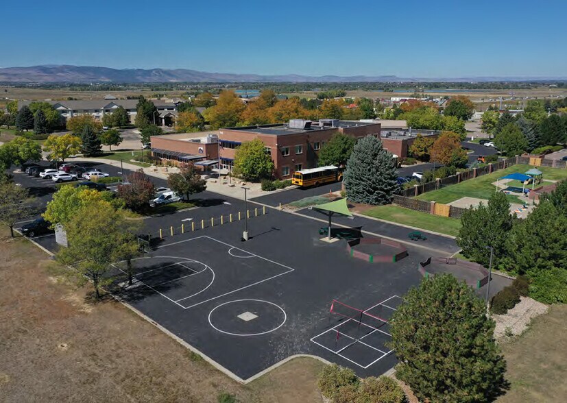 More Photos Of 7460 Westgate Dr, Windsor Office For Sale