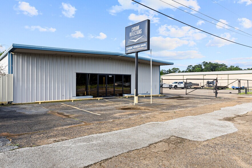 More Photos Of 3698 E Marshall Ave, Longview Warehouse For Lease