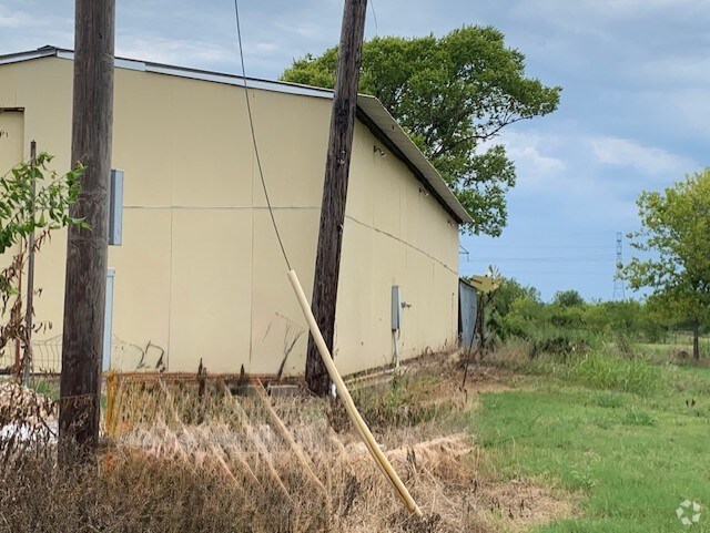 Primary Photo Of 11900 FM 812 Rd, Del Valle Warehouse For Lease