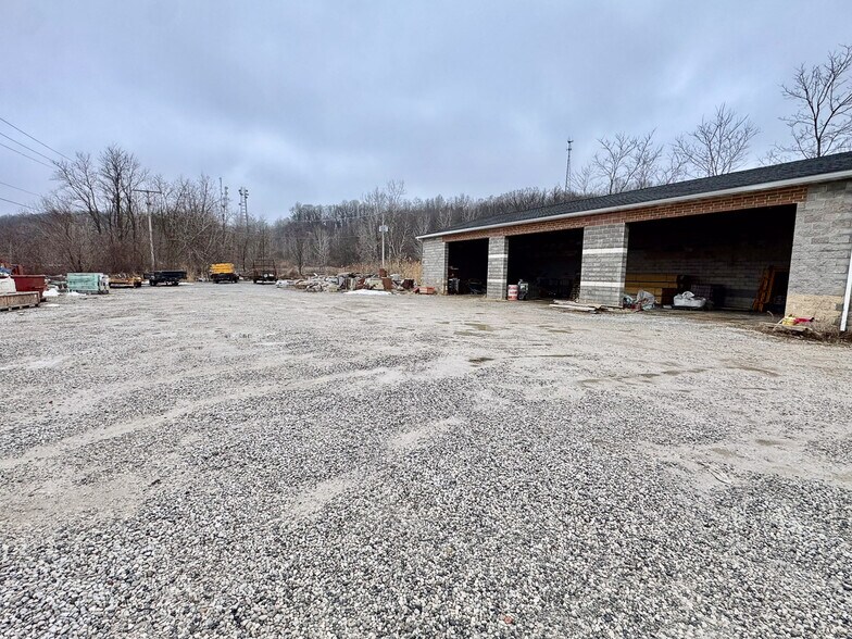 More Photos Of 1234 Brittain Rd, Akron Warehouse For Sale