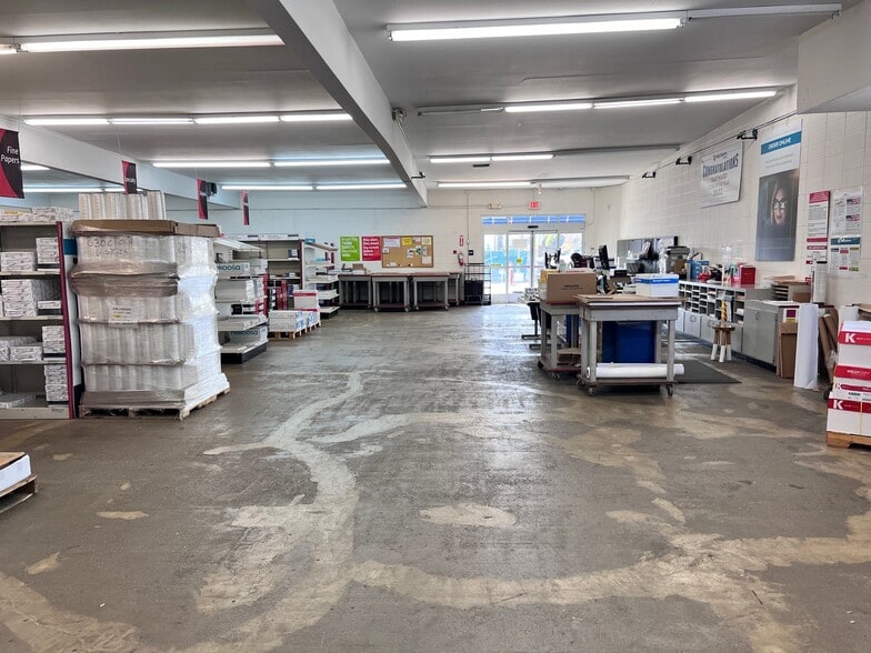 More Photos Of 145-147 Jackson St, Hayward Freestanding For Lease