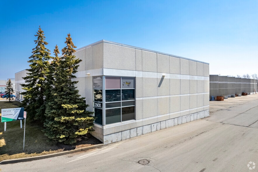 More Photos Of 2900 Argentia Rd, Mississauga Warehouse For Lease