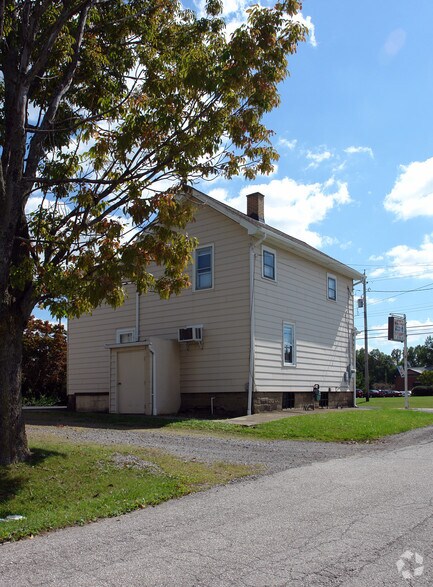 More Photos Of 152 Churchill Hubbard Rd, Youngstown Freestanding For Lease