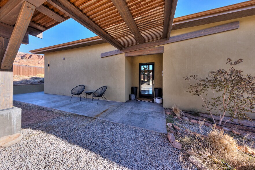 More Photos Of 171 Mt Peale Dr, Moab Specialty For Sale