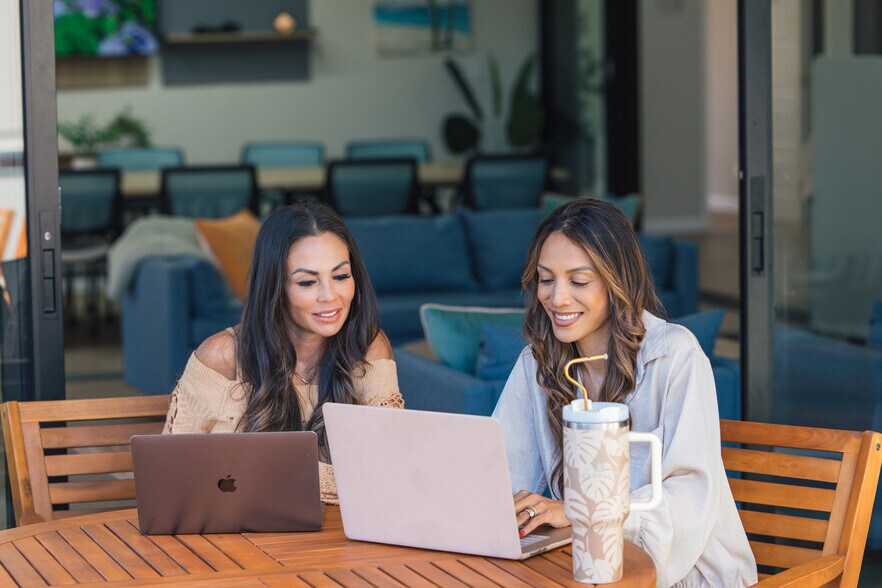 More Photos Of 444 Hobron Ln, Honolulu Coworking Space