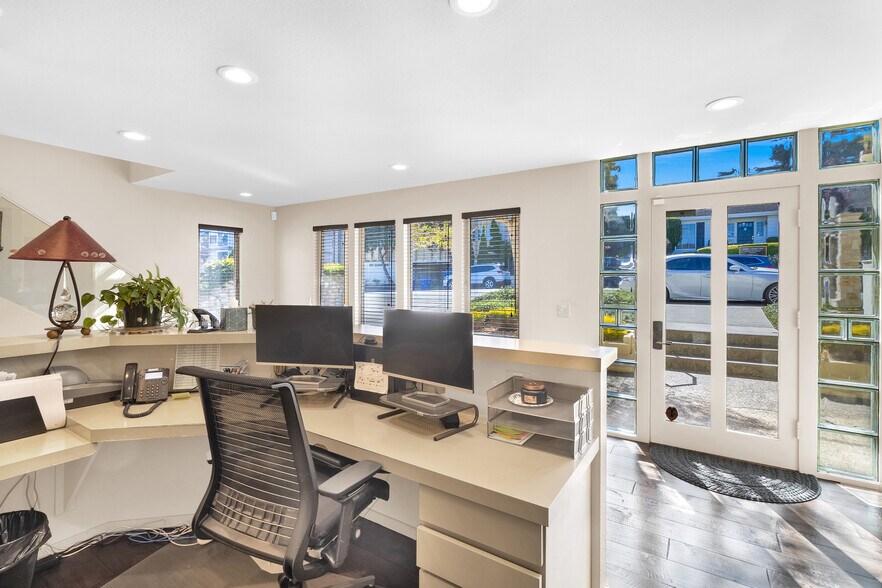 More Photos Of 270 El Dorado St, Monterey Medical For Lease