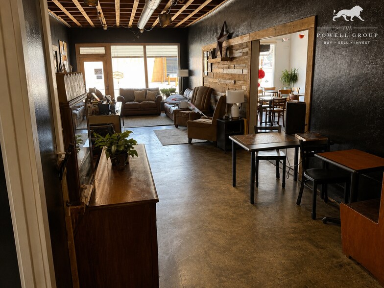 More Photos Of 225 W Lubbock St, Slaton Storefront Retail Office For Sale