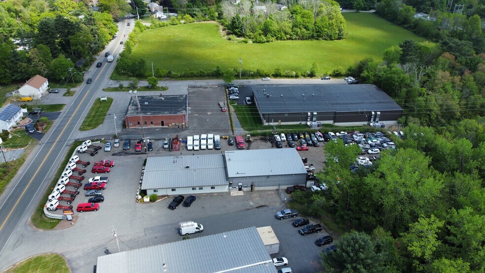 More Photos Of 790 W Chestnut St, Brockton Service For Sale