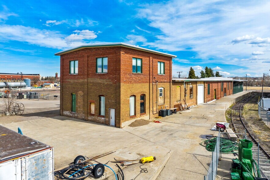 More Photos Of 700 Keogh Ct, Great Falls Light Distribution For Lease