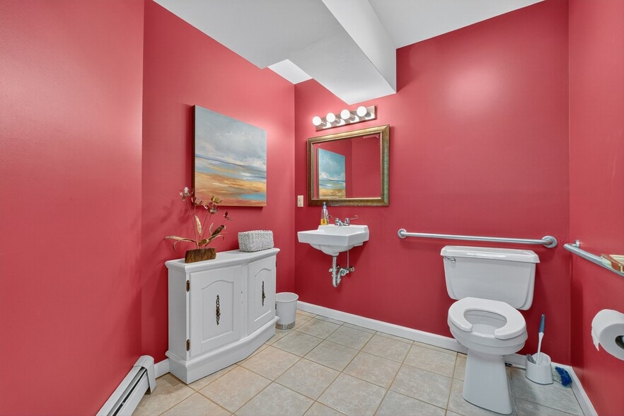 More Photos Of 2 Renee Gate St, Cortlandt Manor Office For Sale