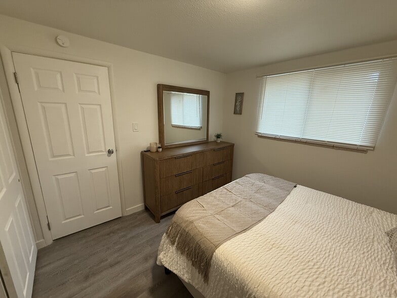 More Photos Of 3014 N Institute St, Colorado Springs Apartments For Sale