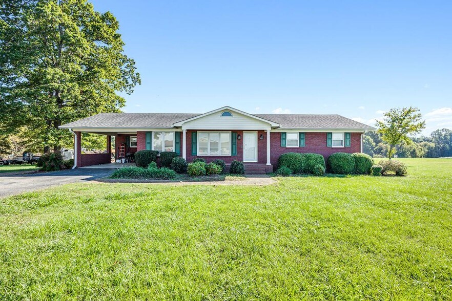 More Photos Of 2819 Highway 54, Paris Industrial For Sale