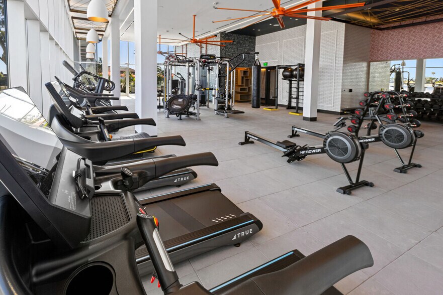 More Photos Of 4353 Park Blvd, San Diego Apartments For Lease