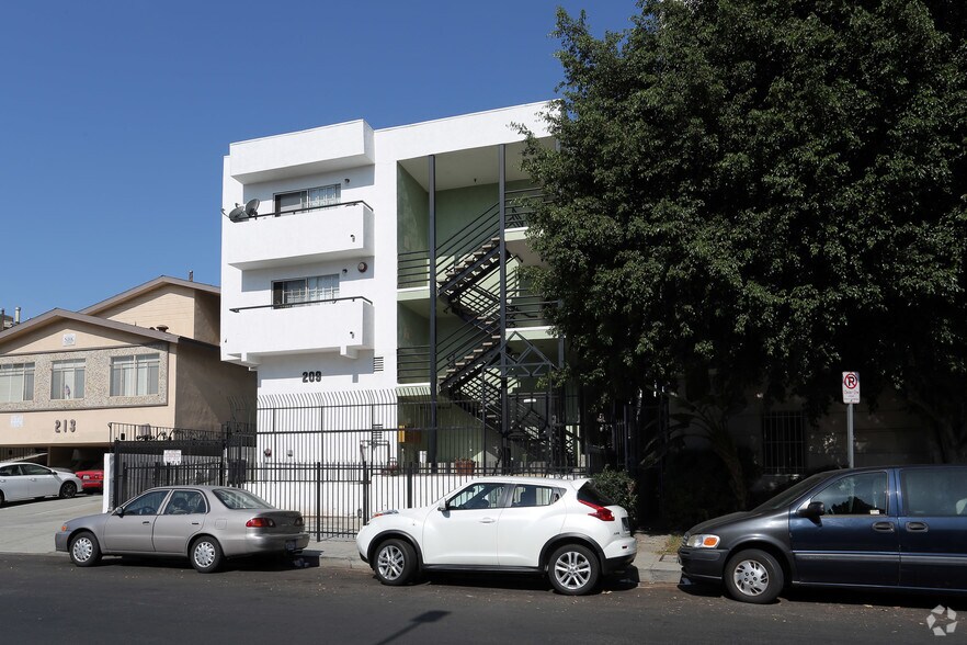 More Photos Of 209 S Alexandria Ave, Los Angeles Apartments For Sale