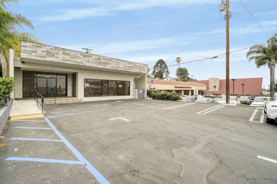 More Photos Of 29413 S Western Ave, Rancho Palos Verdes Freestanding For Lease