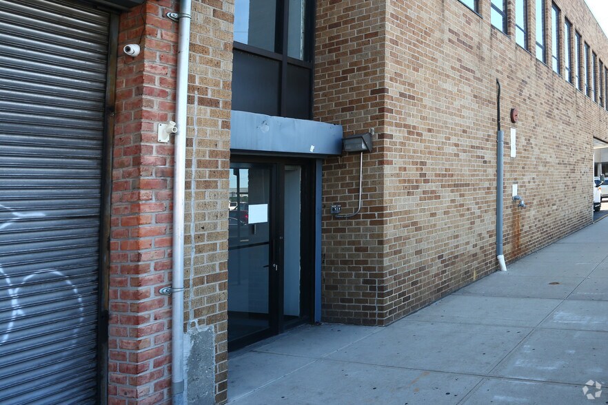 More Photos Of 175-11 148th Rd, Jamaica Warehouse For Lease