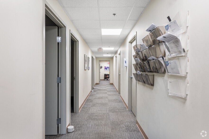 More Photos Of 609 W Johnson Ave, Cheshire Medical For Lease