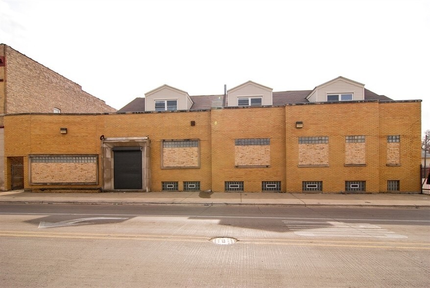 More Photos Of 1908 Saint Charles Rd, Maywood Storefront Retail Residential For Sale