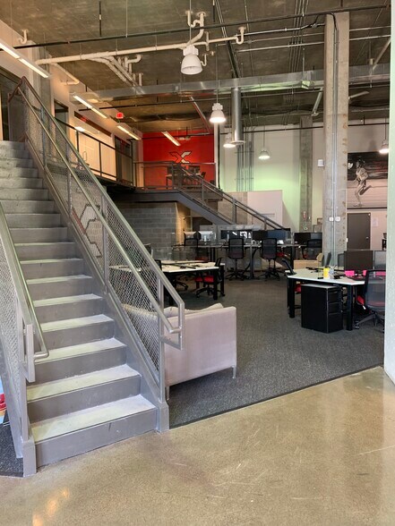More Photos Of 310 W Michigan St, Indianapolis Apartments For Lease
