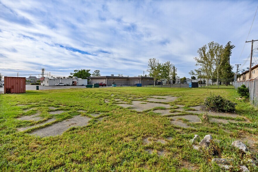 More Photos Of 7223 55th St, Sacramento Restaurant For Sale
