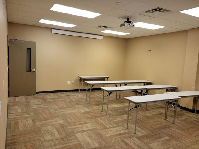 More Photos Of 118 Seaboard Ln, Franklin Freestanding For Lease