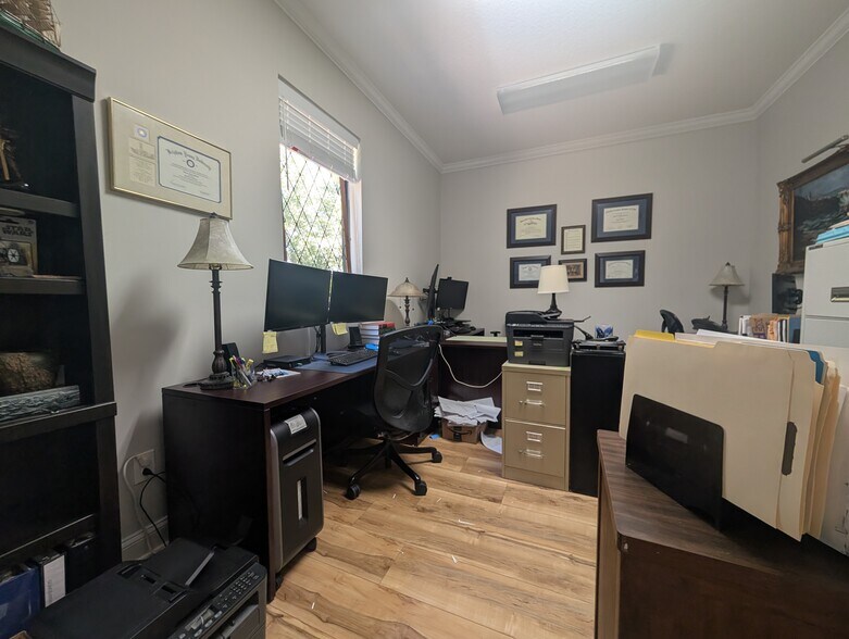 More Photos Of 1629 Race Track Rd, Jacksonville Loft Creative Space For Lease