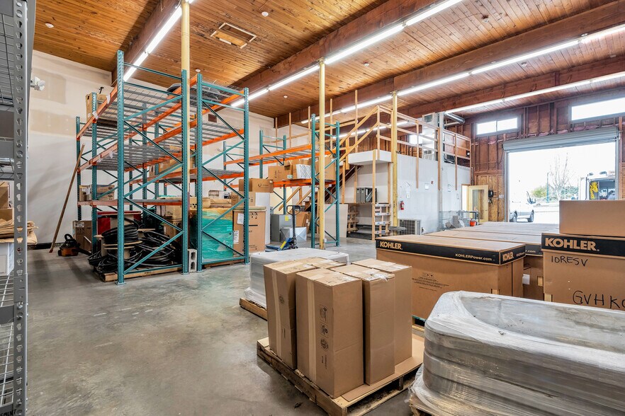 More Photos Of 13003 Tukwila International Blvd, Tukwila Warehouse For Sale