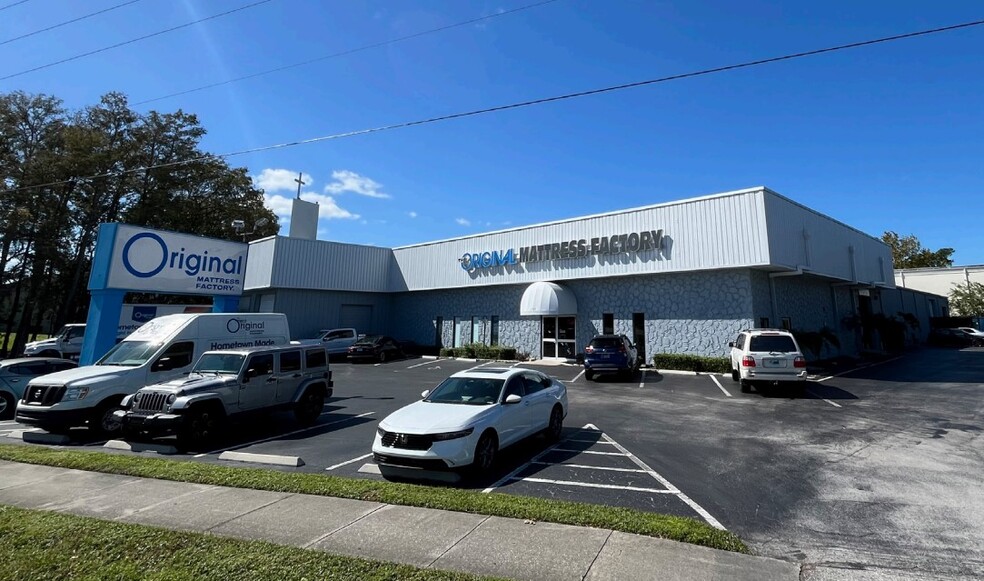 Primary Photo Of 1785 E Semoran Blvd, Winter Park Showroom For Lease