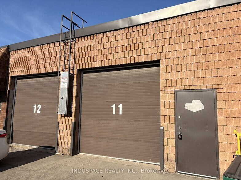 More Photos Of 1585 Britannia Rd E, Mississauga Flex For Lease