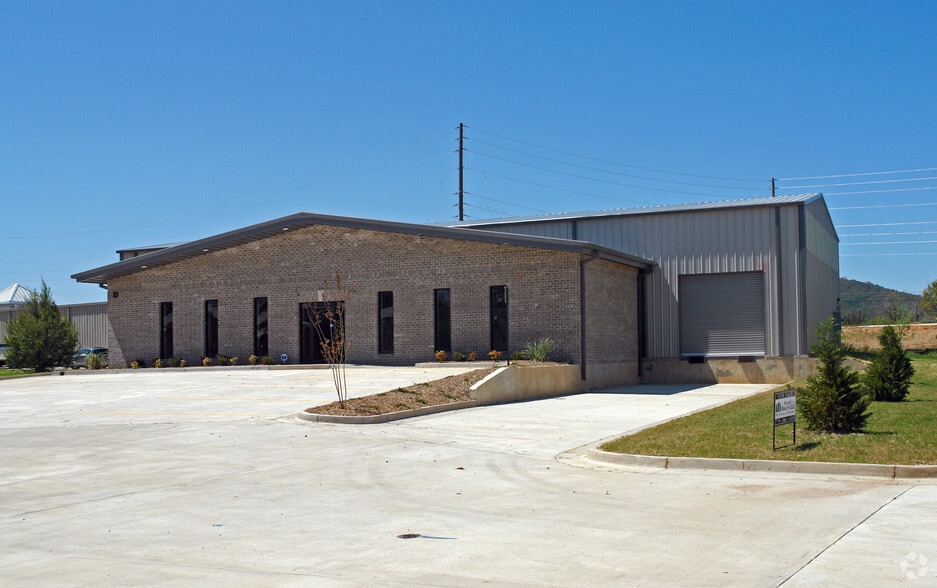 More Photos Of 30 River Ct, Cartersville Warehouse For Lease