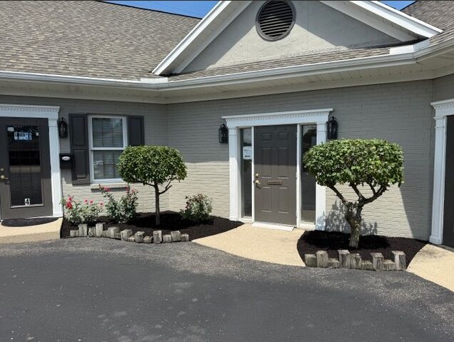 Primary Photo Of 211 Kenbrook Dr, Vandalia Office For Lease