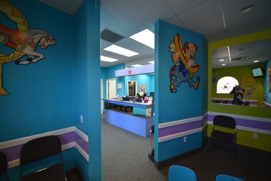 More Photos Of 5114-5134 Us Highway 19, New Port Richey Unknown For Lease