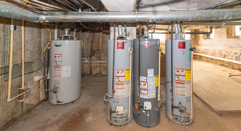 More Photos Of 3210-3212 Walbrook Ave, Baltimore Apartments For Sale