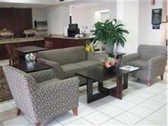 More Photos Of 40 New Garver Rd, Monroe Hotel For Sale