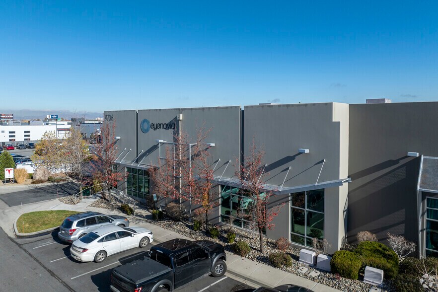 More Photos Of 9736 S Virginia St, Reno Showroom For Lease