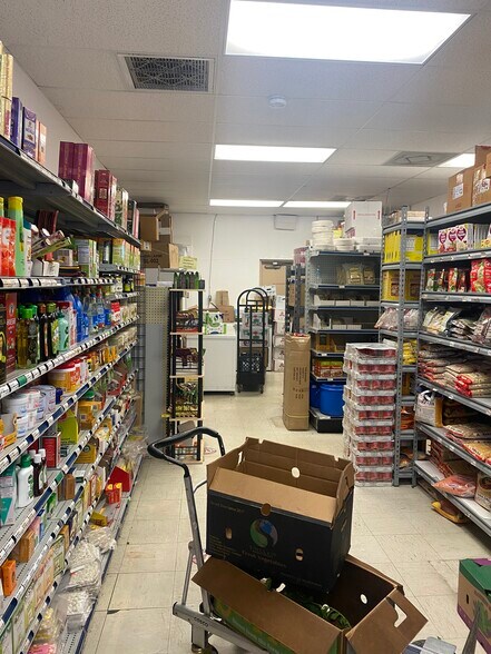 More Photos Of 5133-5213 14th St W, Bradenton Unknown For Lease