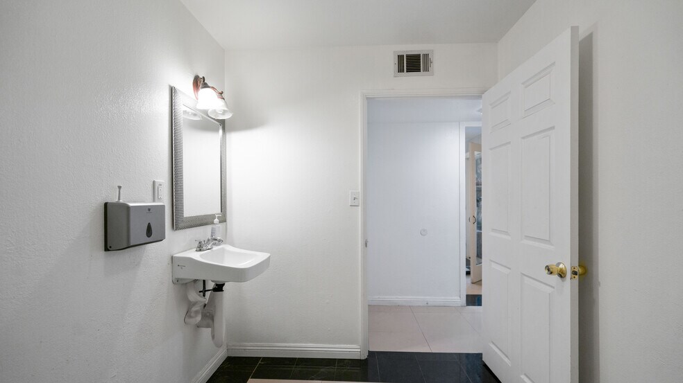 More Photos Of 16379 Foothill Blvd, Fontana Loft Creative Space For Sale