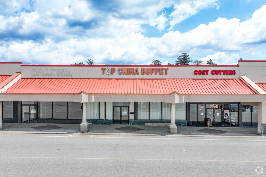 More Photos Of 200-300 Hillcrest Shopping Ctr, New Kensington Unknown For Lease