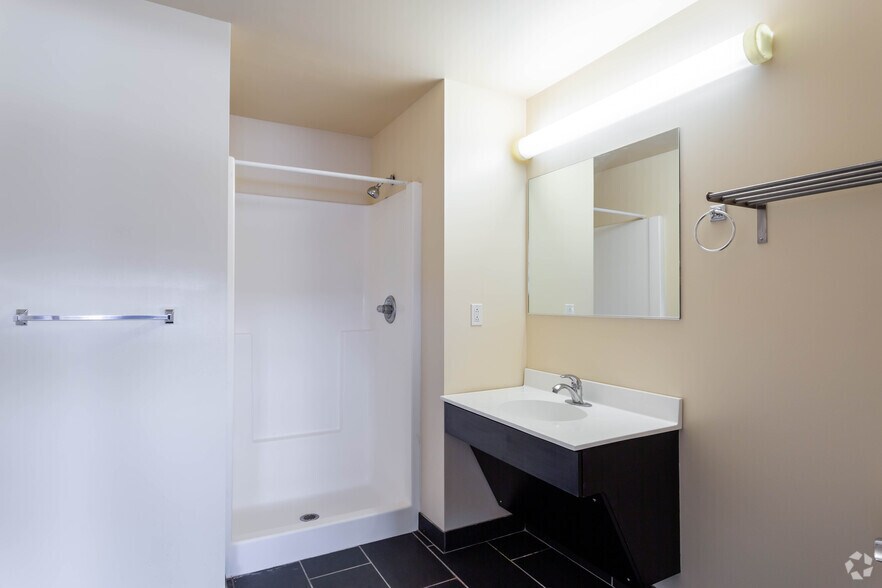 More Photos Of 131 E Green St, Ithaca Apartments For Lease