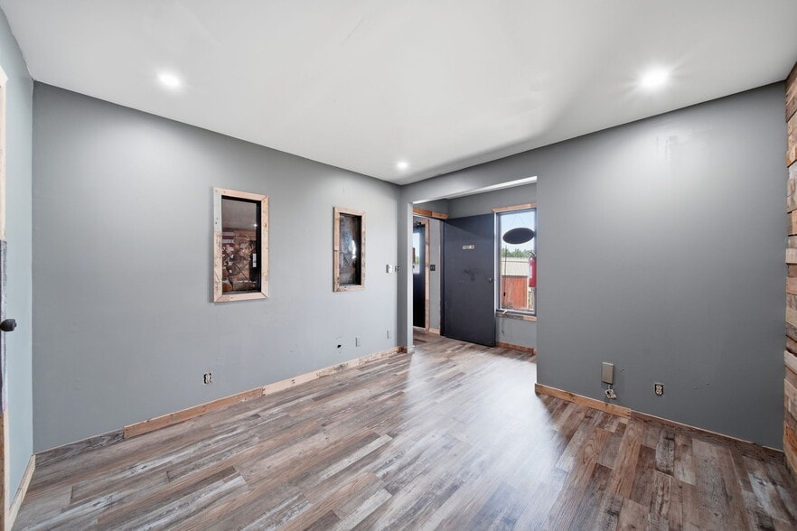 More Photos Of 2768 W Carleton Rd, Hillsdale Specialty For Sale